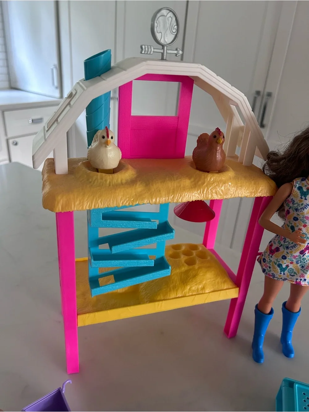 Barbie Hatch & Gather Egg Farm Playset with Chicken Coop and Accessories Partial